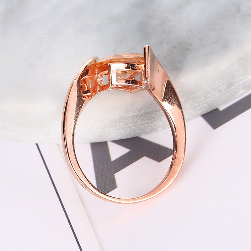 Creative Retro Crystal Craft 18K Rose Gold Zircon Ring