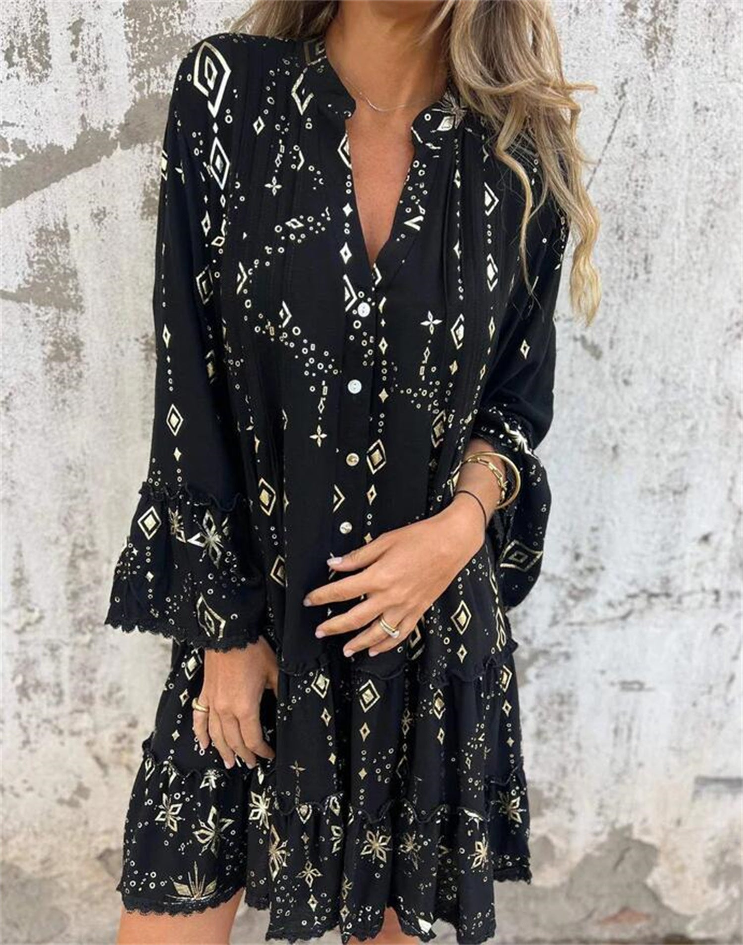 Solid Color Bronzing Fashion Horn Lace Sleeve Hollow-out Plus Size Dress