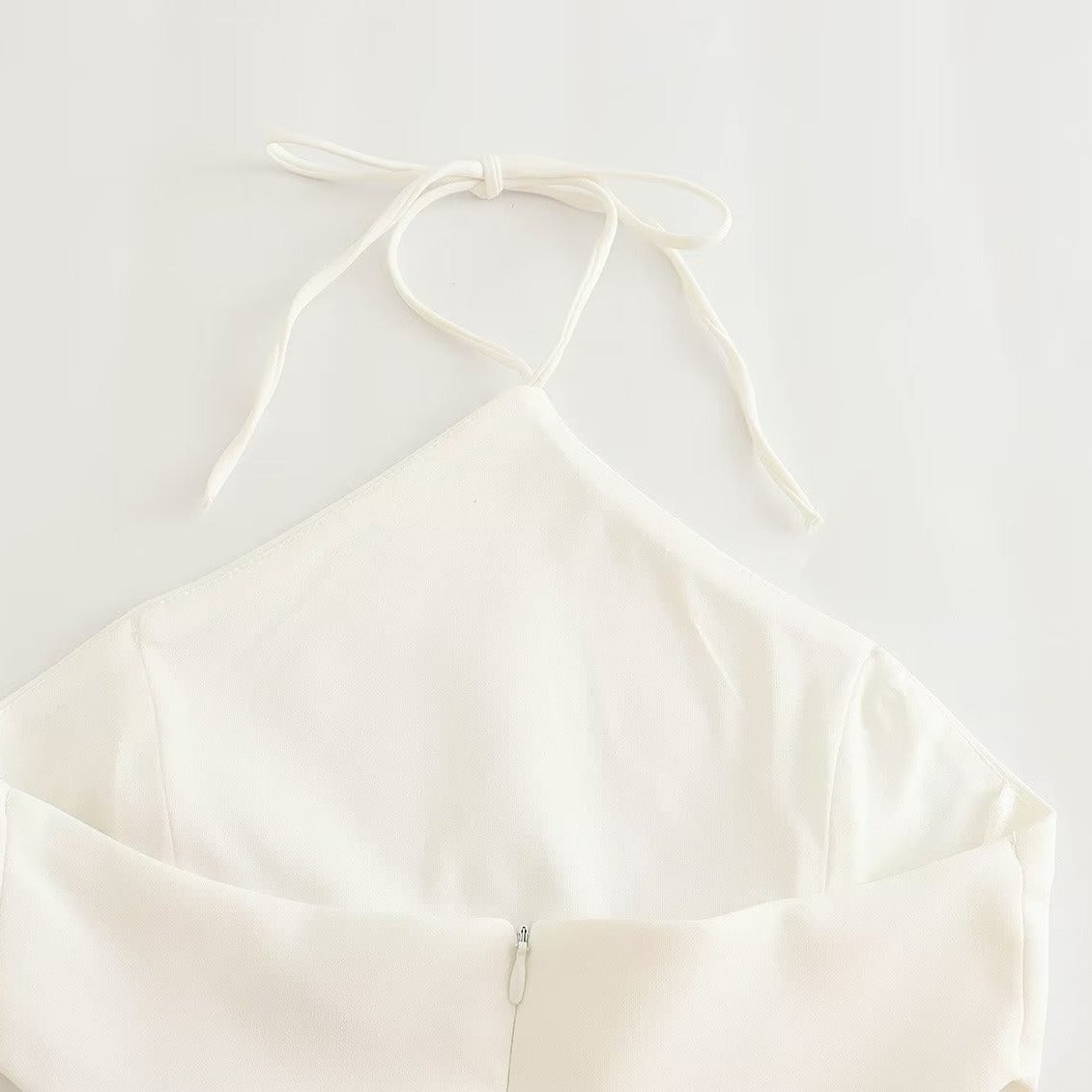 European And American Style Open Design Hanging Collar Top