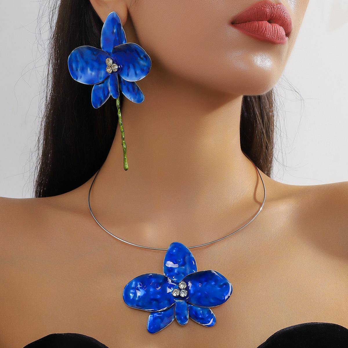 Metal Light Luxury High-grade Sense Necklace And Earrings Suite