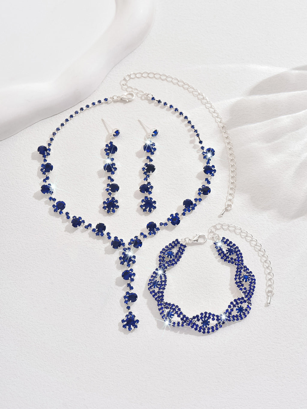 Fashion Crystal Necklace Ear Stud Bracelet Jewelry Accessories