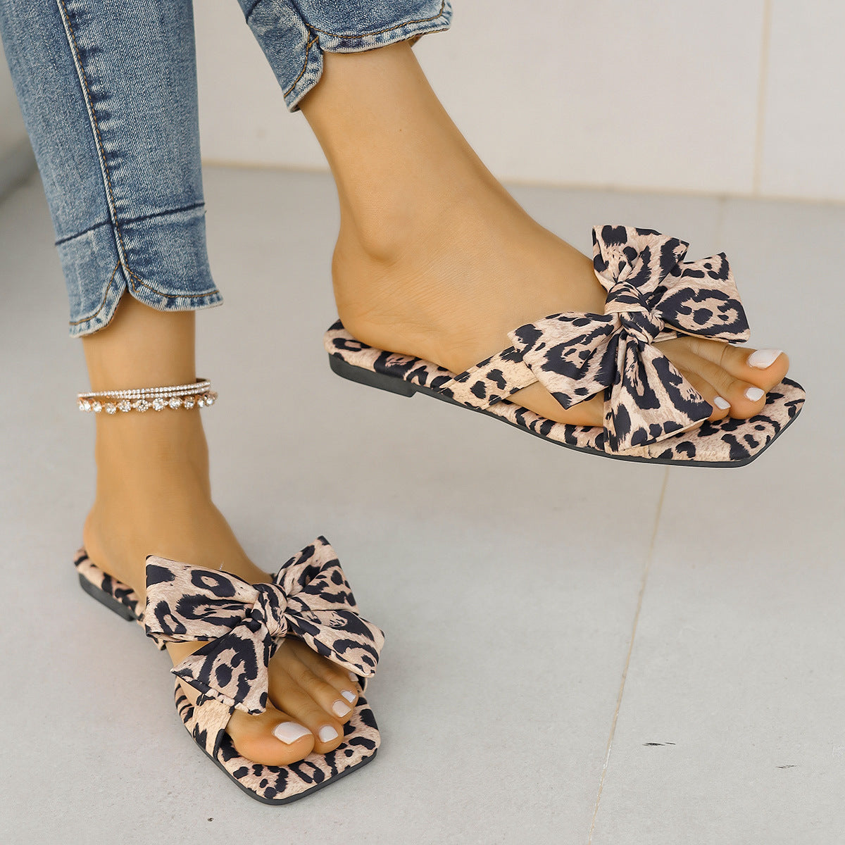 Women's Bow Leopard Print Square Toe Sandals