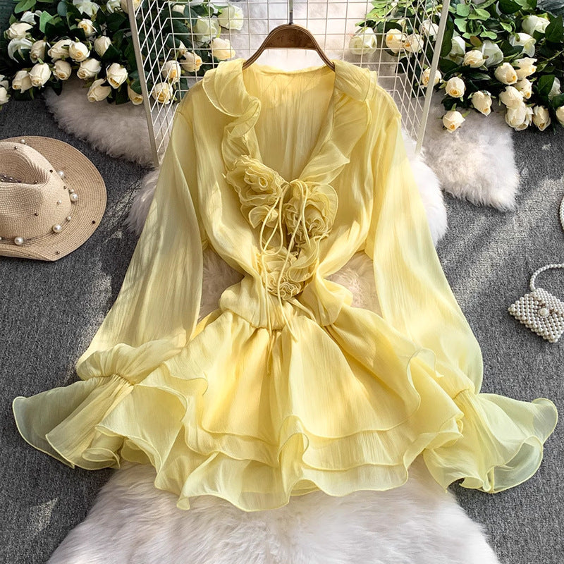 Women's Pure Color Ruffles French Style V-neck Short Skirt