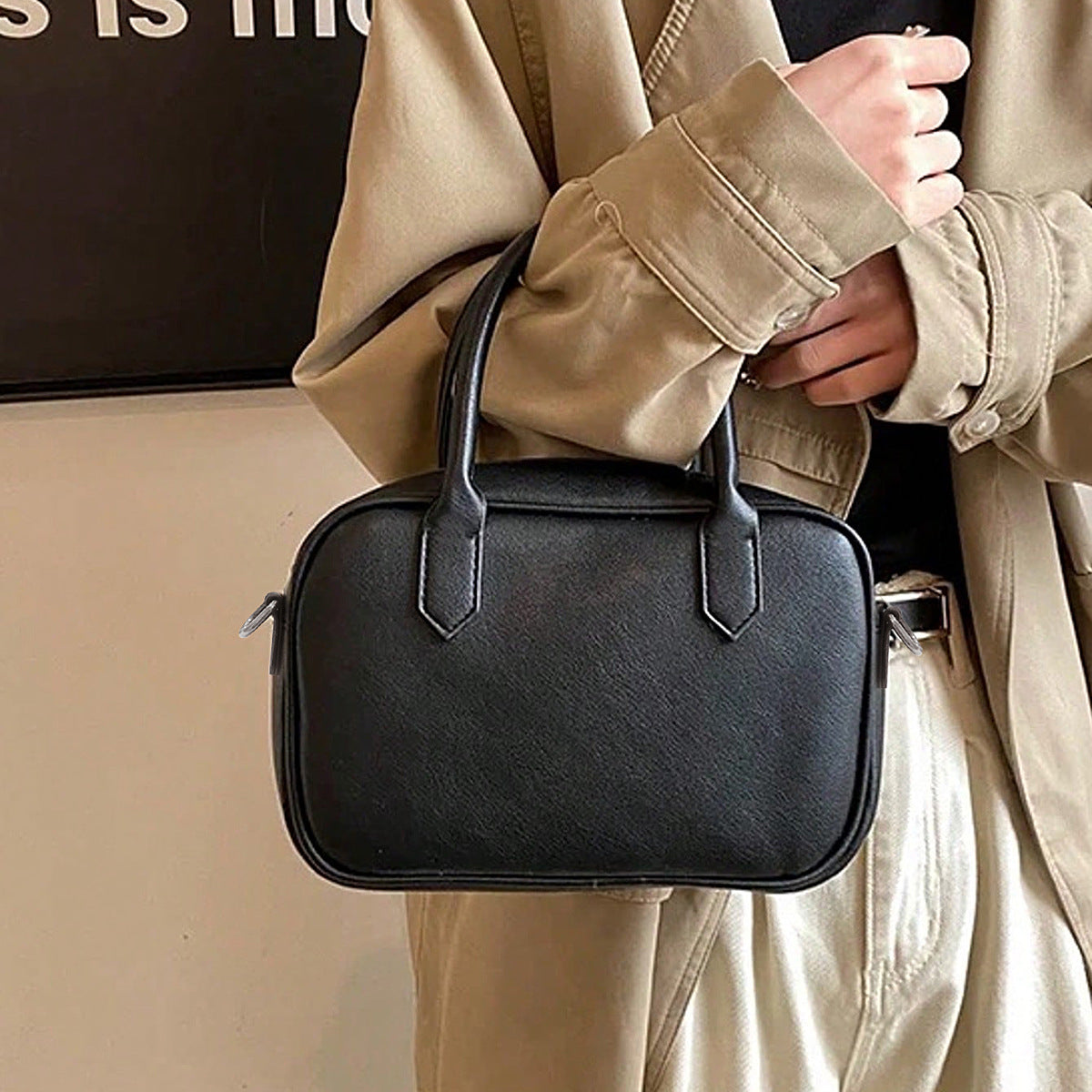 Retro Small Square Simple Shoulder Messenger Bag