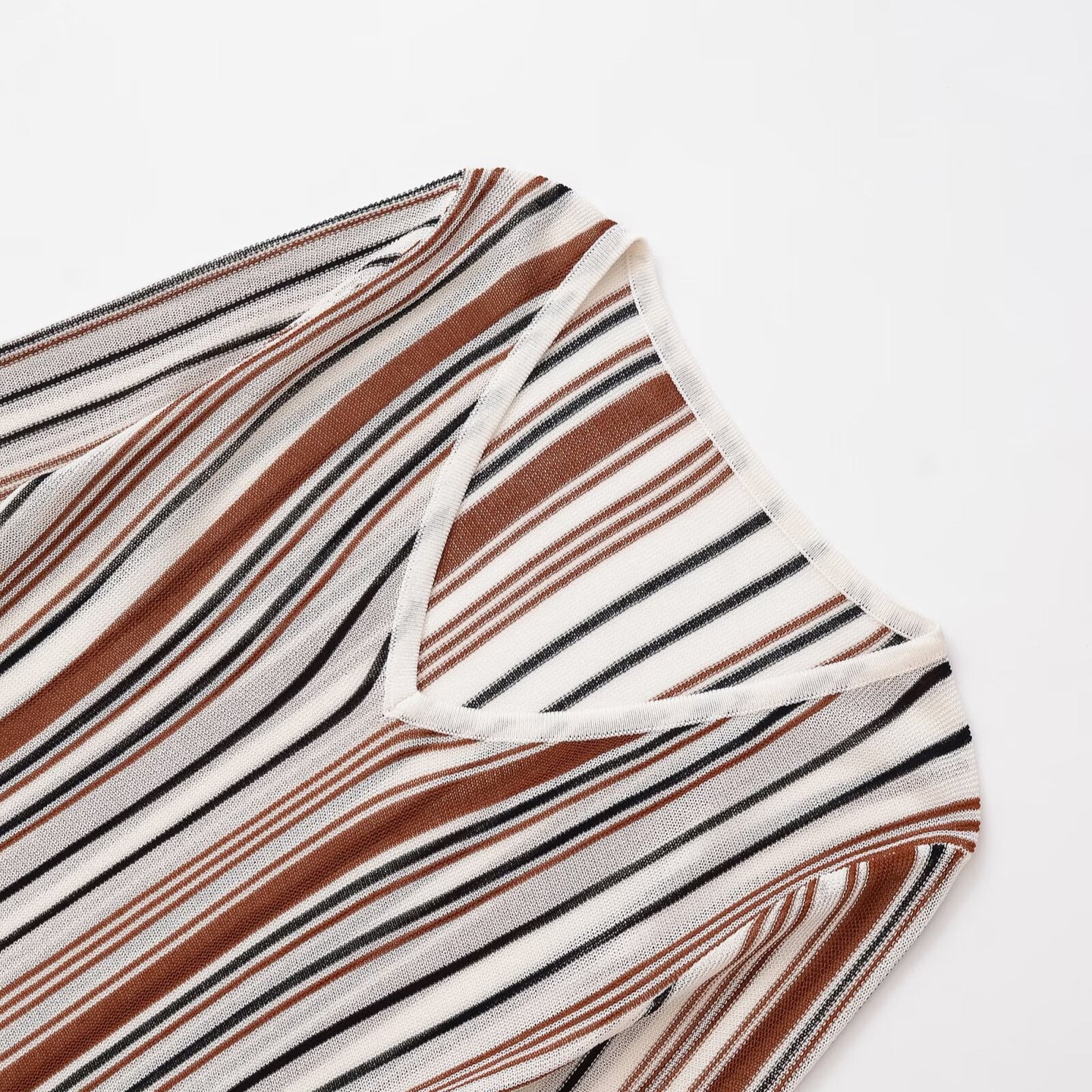 Linen Blended V-neck Long-sleeved Sweater