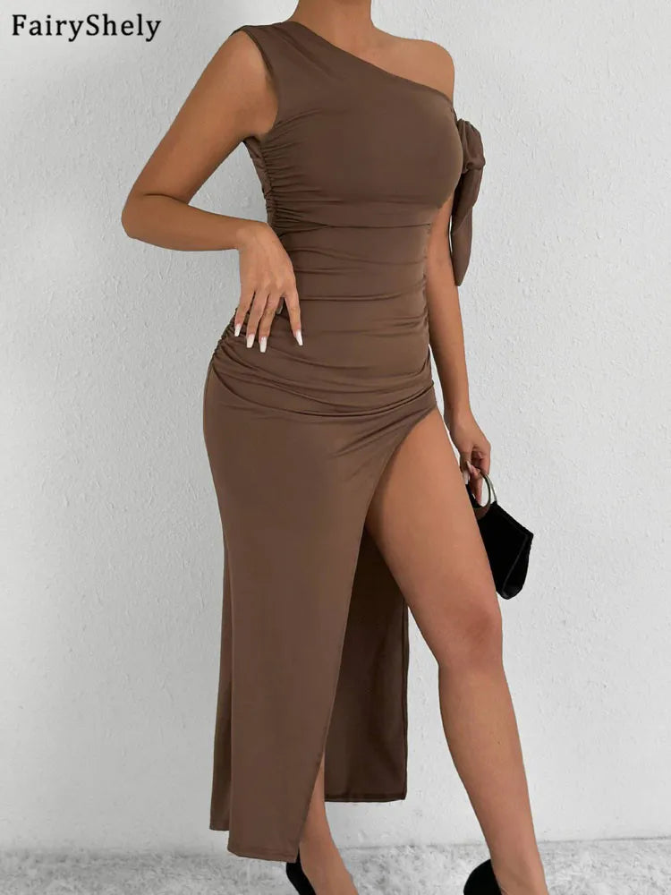Fairyshely Sommer Sexy Ärmelloses Abend-Partykleid 2025, solider diagonaler Kragen, lange Kleider für Frauen, braunes, enges Clubkleid