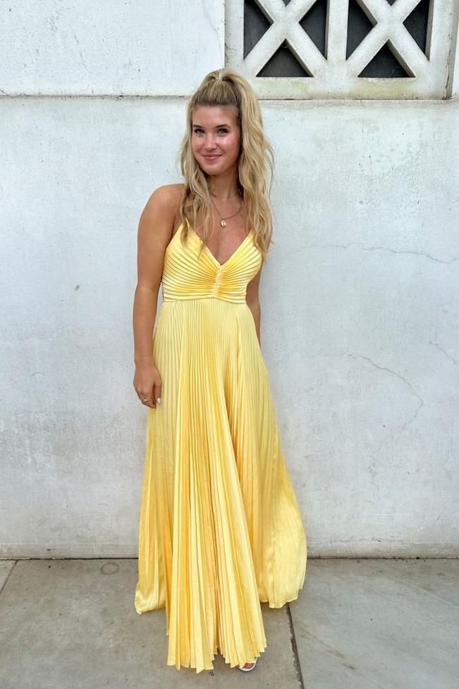 Women's Sling Pleated V-neck Sexy Lace-up Solid Color Dress